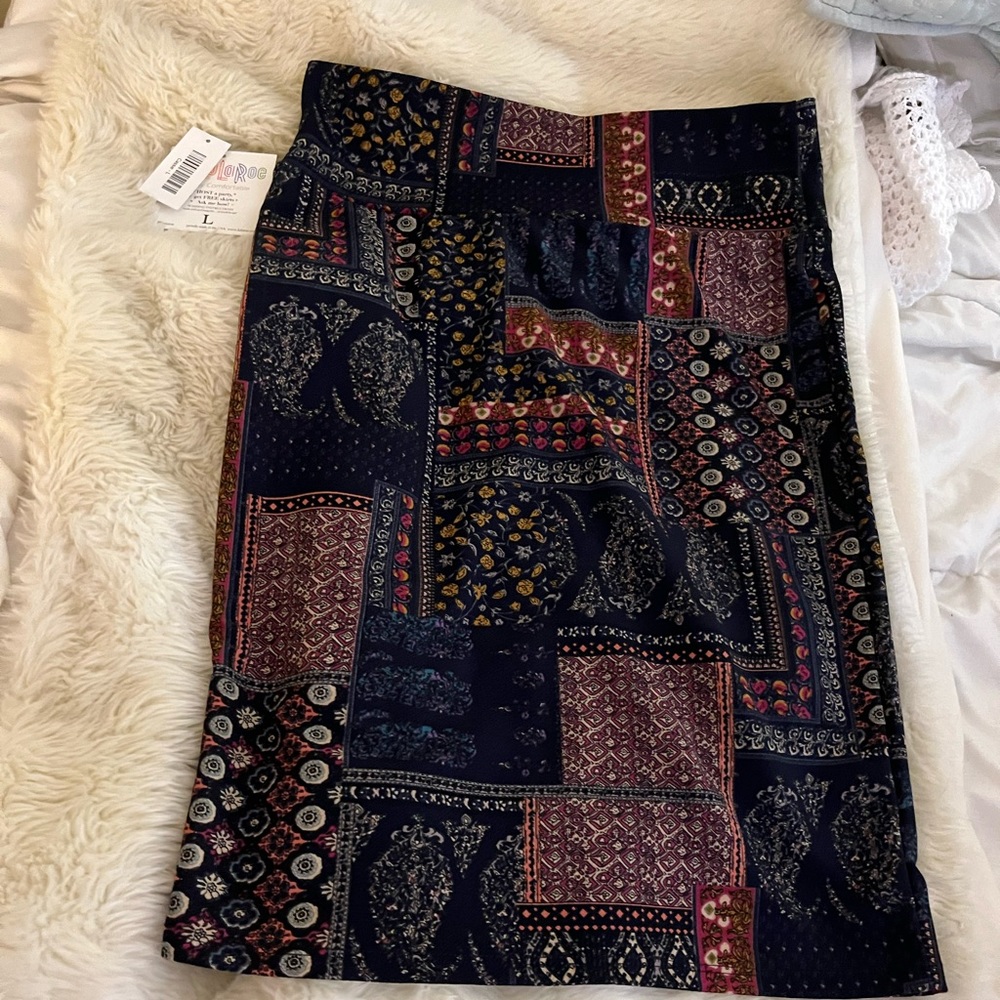 Multi colored stretchy skirt